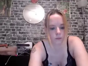 Chaturbate Free Porn Cam of xhotmilf87x