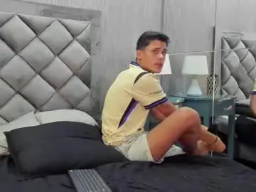 Chaturbate Live Sex of dominic_burk