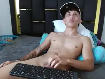 Chaturbate Watch Live Sex Cams of ian_valverde
