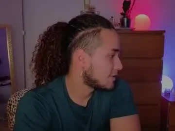 latin_luxury_i from chaturbate