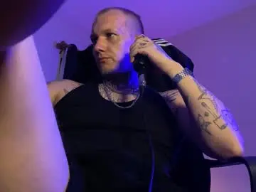 Chaturbate Adult Video Chat of paul_razor