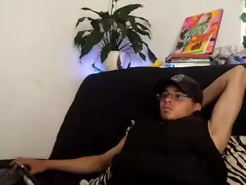 Chaturbate Live Sex Cam of xkissmanx