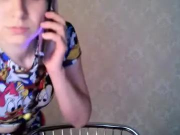 Chaturbate Live Sex Cam of cute_strawberry_