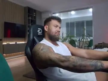 Chaturbate Live Sex of enrikoblue