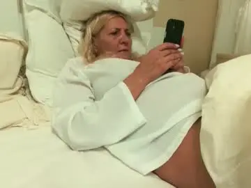 heyheygrey from chaturbate