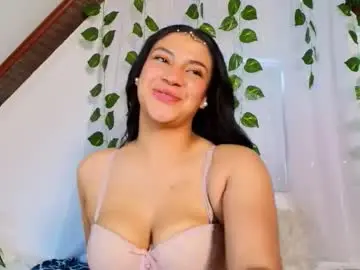 Chaturbate Live Sex Cam of lucia_sweeet