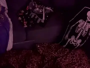 Chaturbate Adult Webcams of rattlesnakebitch