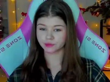 alice_tails from chaturbate