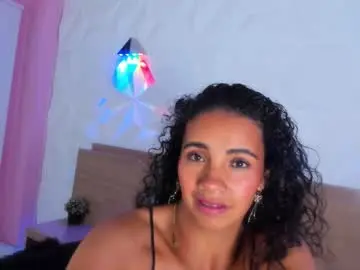 Chaturbate Free Porn Cam of luxury_couple_01