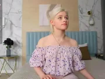 Chaturbate Live Sex Cam of sandyshayes