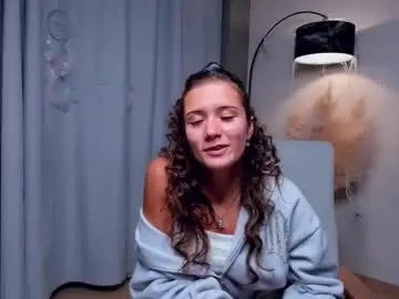 Chaturbate Nude Webcam of emelineweeman