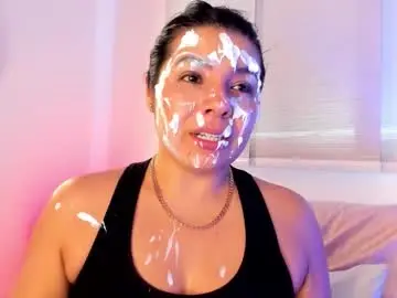 Chaturbate Watch Live Sex Cams of miadanielss