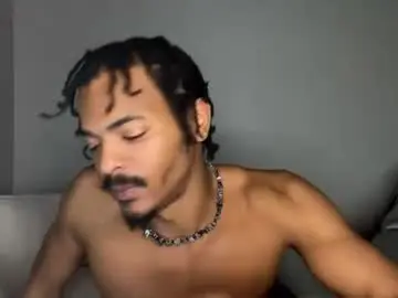 Chaturbate Free Live Porn of trillahung