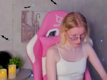 elizabeth_harpper from chaturbate