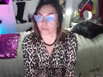 Chaturbate Watch Live Sex Cams of myrnasexxx