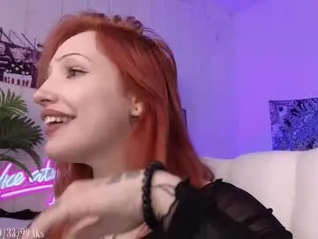 Chaturbate Adult Webcams of violetvio1ator