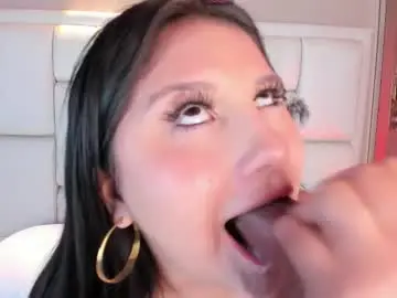 Chaturbate Live Sex Cam of avymilton