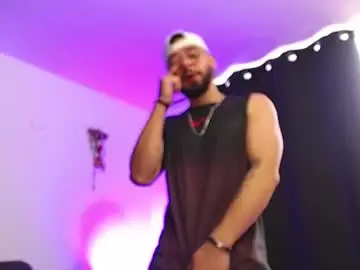 Chaturbate Best live sex cam show of axel_7070