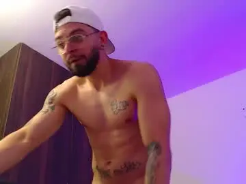 Chaturbate Sex Cam of axel_7070