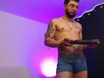 Chaturbate Adult Webcams of axel_7070