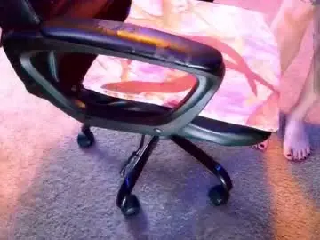 Chaturbate Nude Webcam of sallythesissyslut