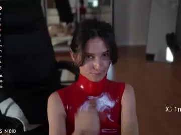 Chaturbate Live Sex Cam of 1mari_01