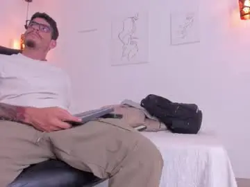 Chaturbate Best live sex cam show of damian_bull