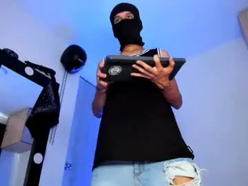 Chaturbate Nude Webcam of samuel_suarez