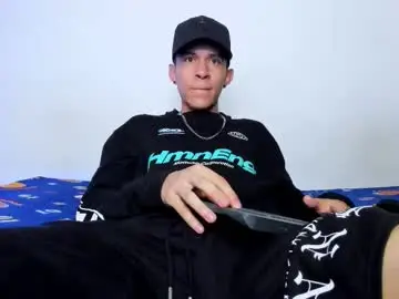 Chaturbate Watch Live Sex Cams of samuel_suarez