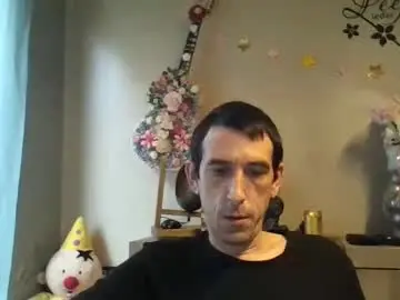 belgianboy33 from chaturbate