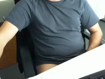 tomtom02029 from chaturbate