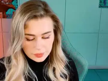 Chaturbate Nude Webcam of adelloyss