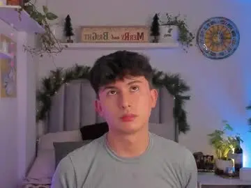 Chaturbate Live Sex Cam of aidan_hale