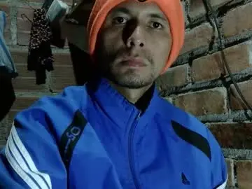 Chaturbate Adult Video Chat of boycumlatino21