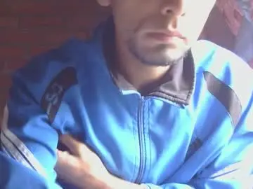 Chaturbate Live Sex Cam of boycumlatino21