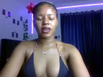 Chaturbate Live Porn of juicy_pussy1122