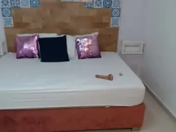 kyliebenson from chaturbate