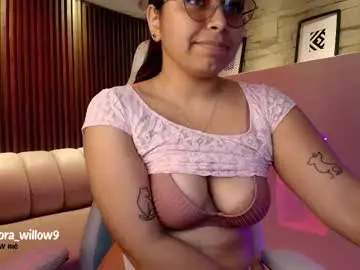 Chaturbate Best live sex cam show of aurora_willow9