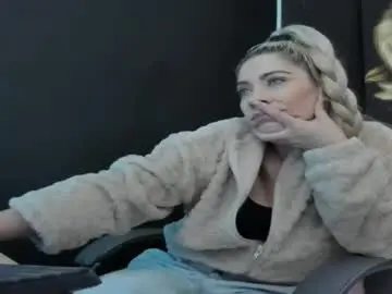 Chaturbate Watch Live Sex Cams of viktoria_davis_