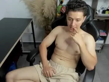 Chaturbate Free Porn Cam of wolker_allan