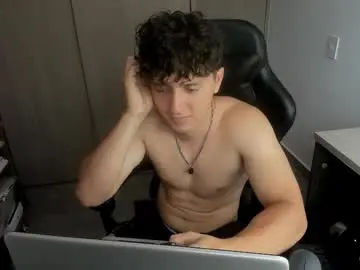 Chaturbate Live Sex Cam of wolker_allan