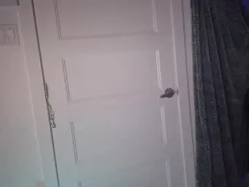 Chaturbate Live Sex Cam of juicystraw