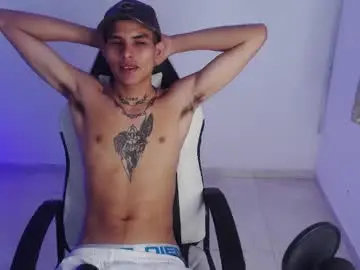 Chaturbate Live Sex Cam of king_warlord