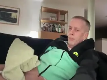 Chaturbate Live Porn of tyronev70