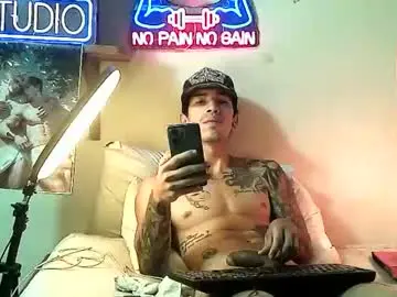 Chaturbate Sex Cam of yeisoncastellanos1999