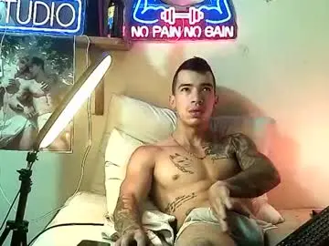 Chaturbate Sex Cam of yeisoncastellanos1999
