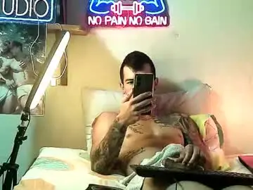 Chaturbate Sex Cam of yeisoncastellanos1999