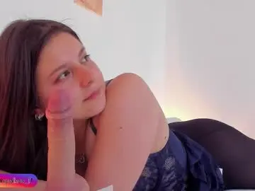 Chaturbate Live Sex Cam of dashanovikov