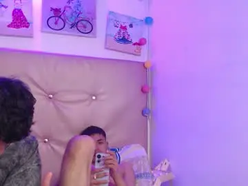 Chaturbate Live Sex Cam of iam_lukas__