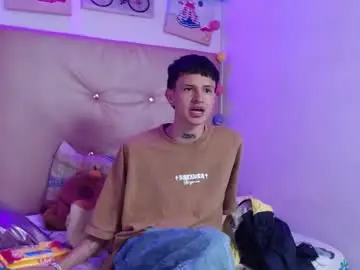 Chaturbate Live Porn of iam_lukas__